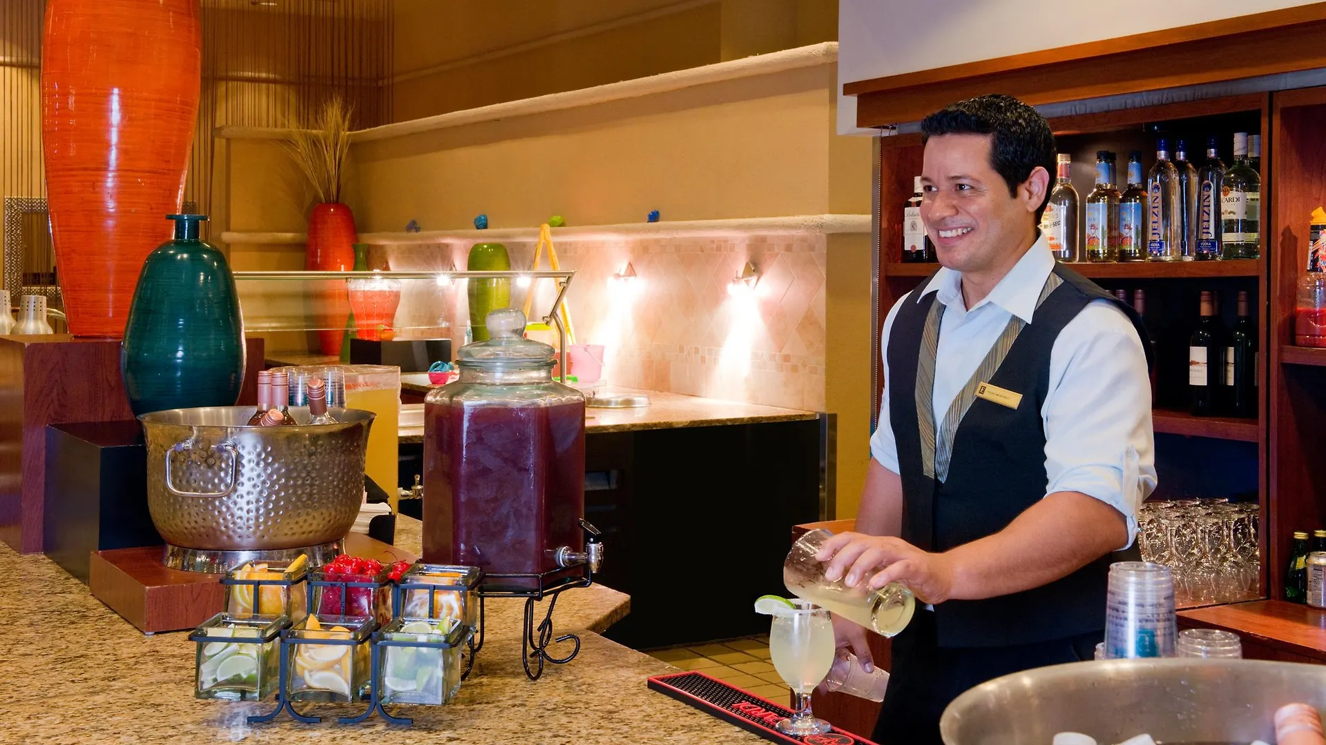 Resort Embassy Suites By Hilton San Juan - Hotel & Casino