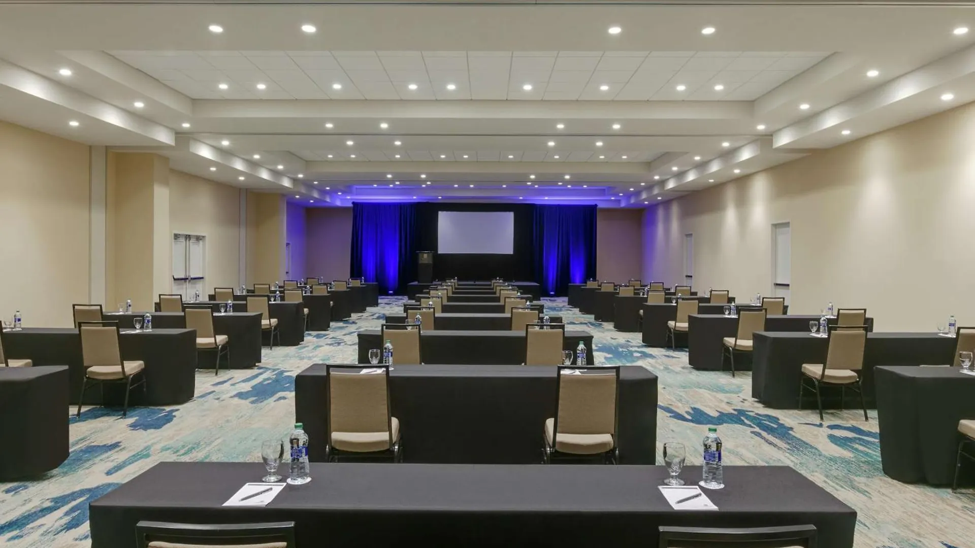 Resort Embassy Suites By Hilton San Juan - Hotel & Casino