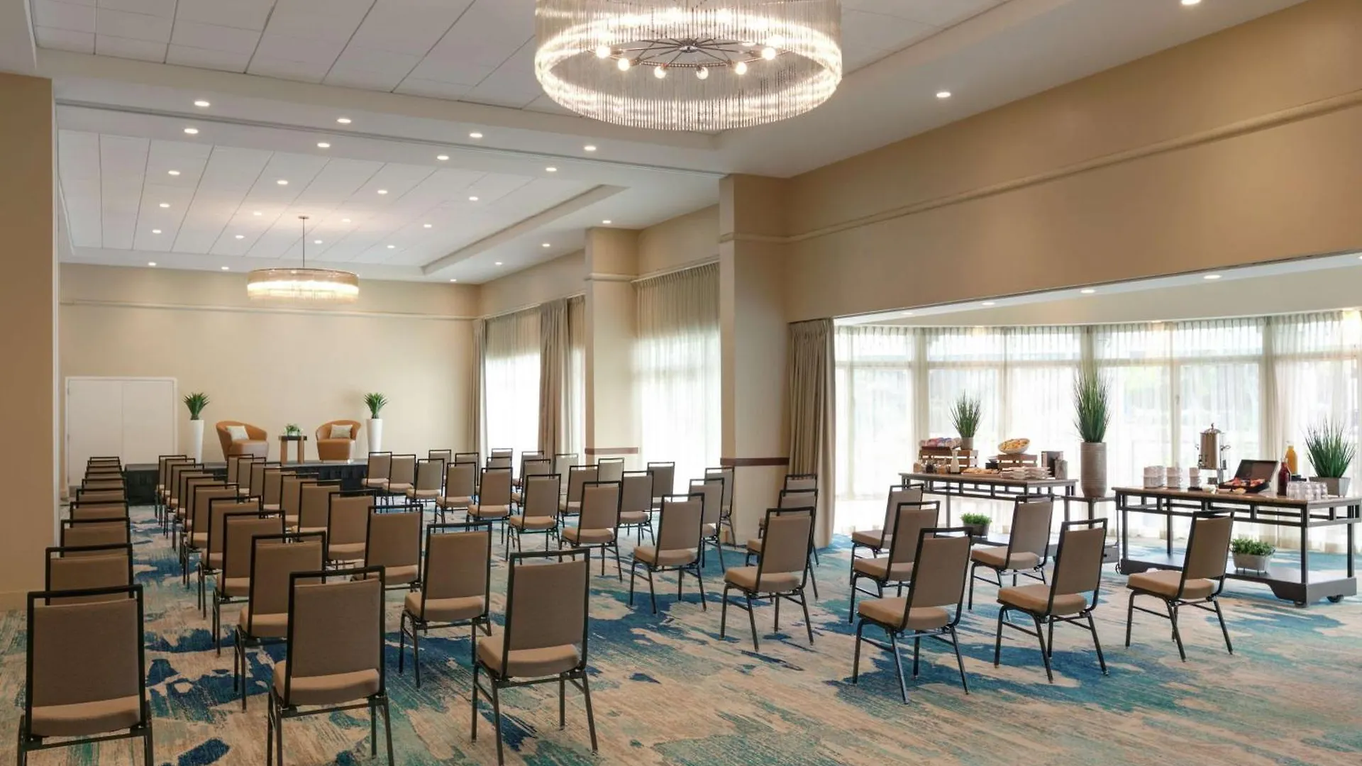 Resort Embassy Suites By Hilton San Juan - Hotel & Casino